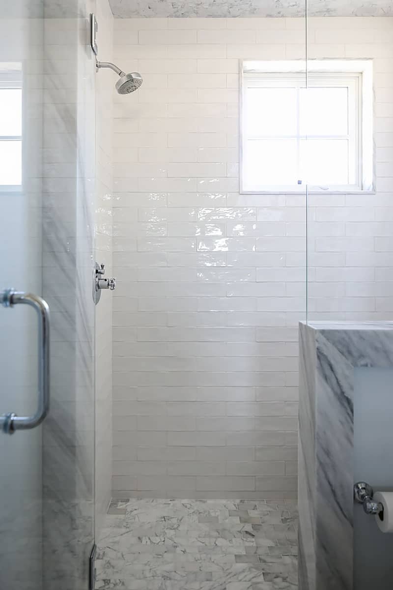 beach-style-bathroom