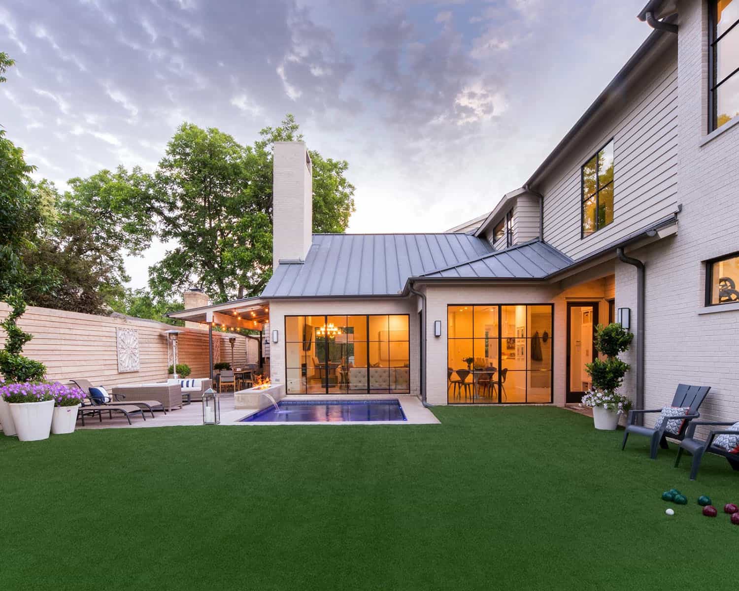 contemporary-patio