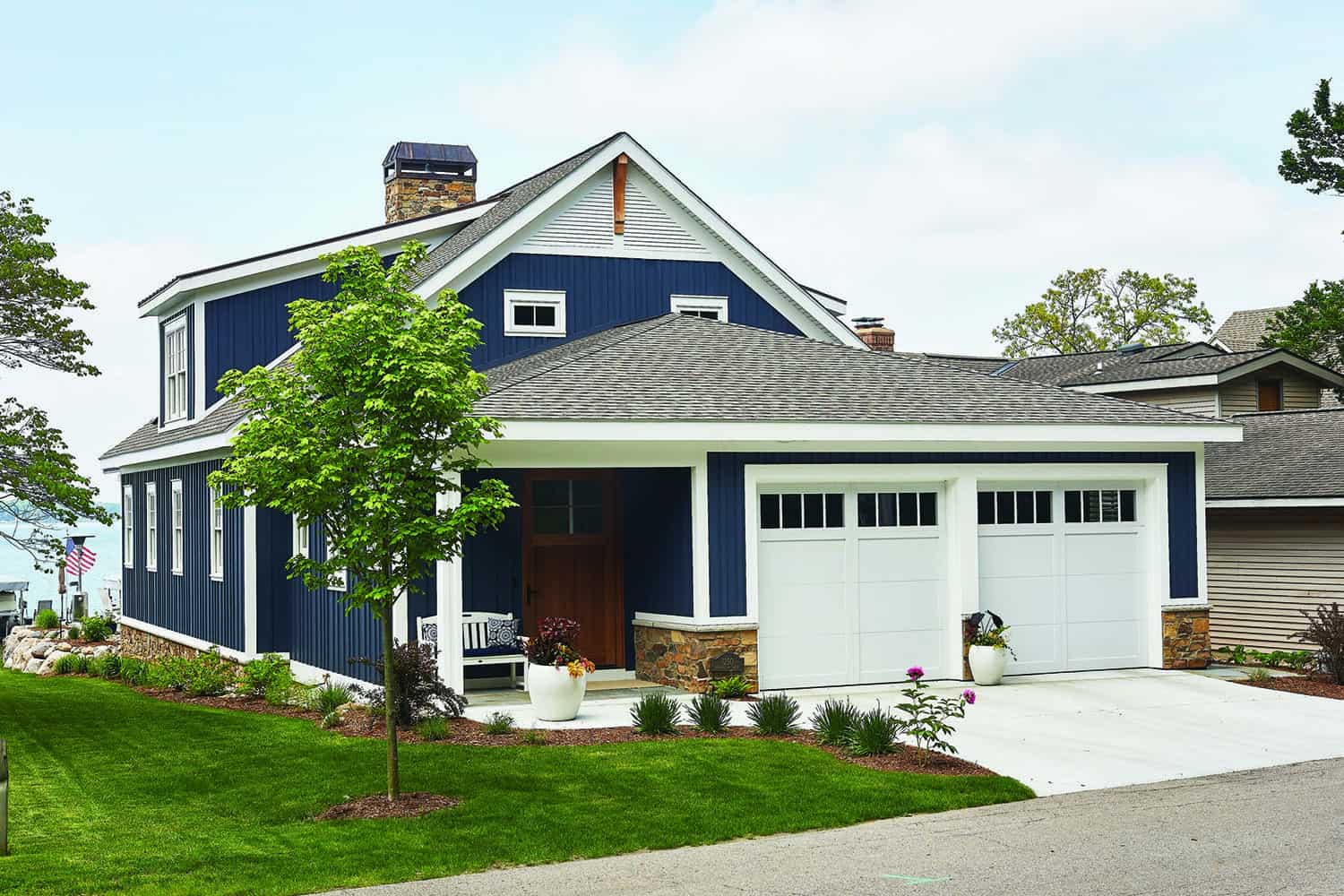 cozy-lake-cottage-exterior