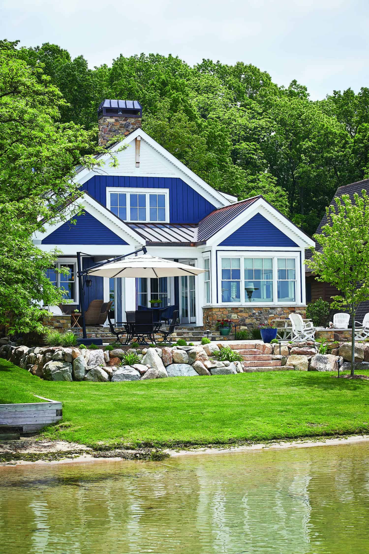 cozy-lake-cottage-exterior