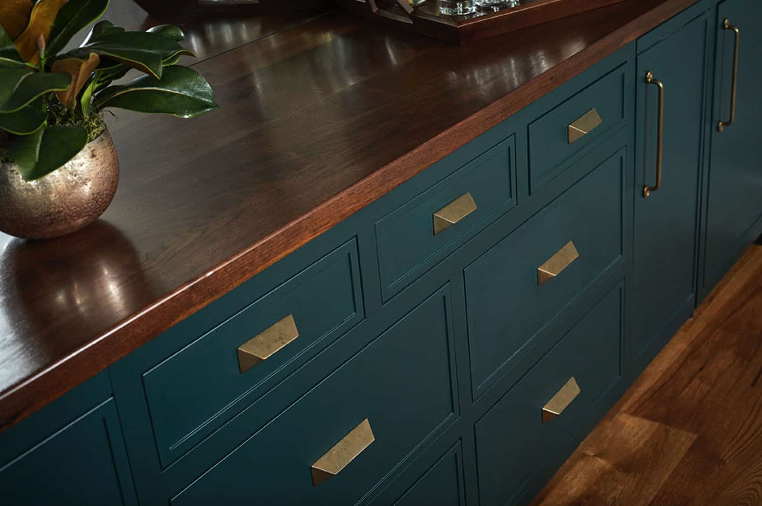 rustic-modern-dining-room-cabinet-detail
