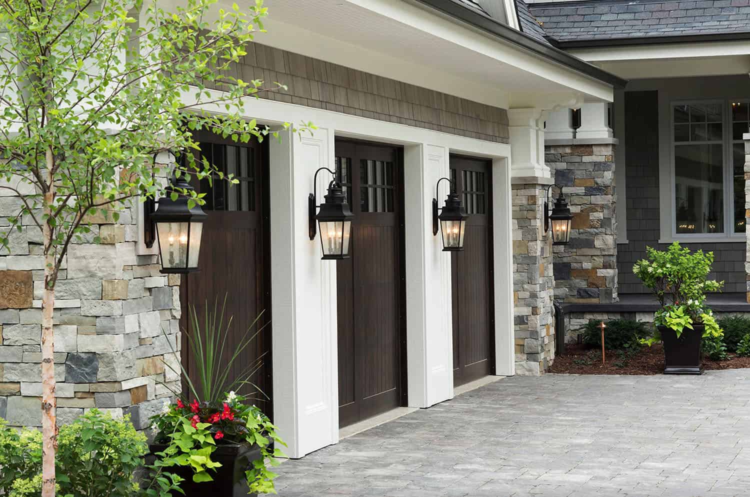 transitional-garage-exterior