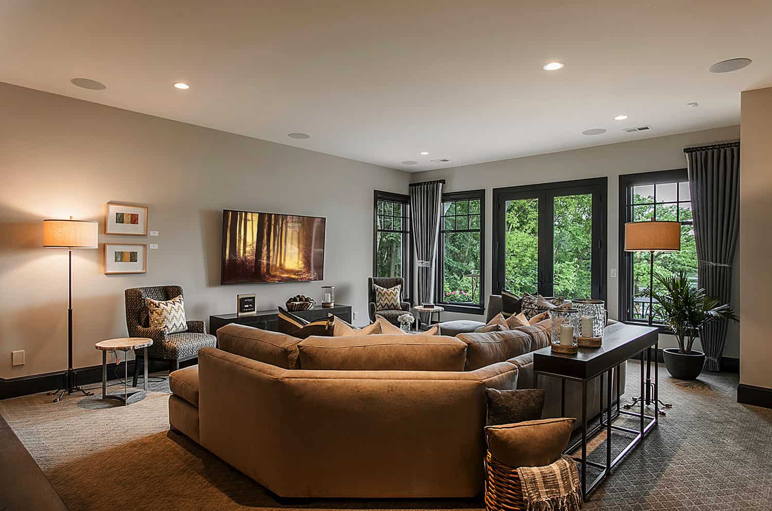 transitional-family-room