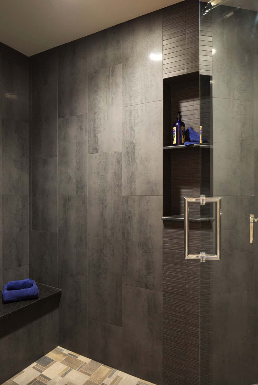 transitional-bathroom-shower