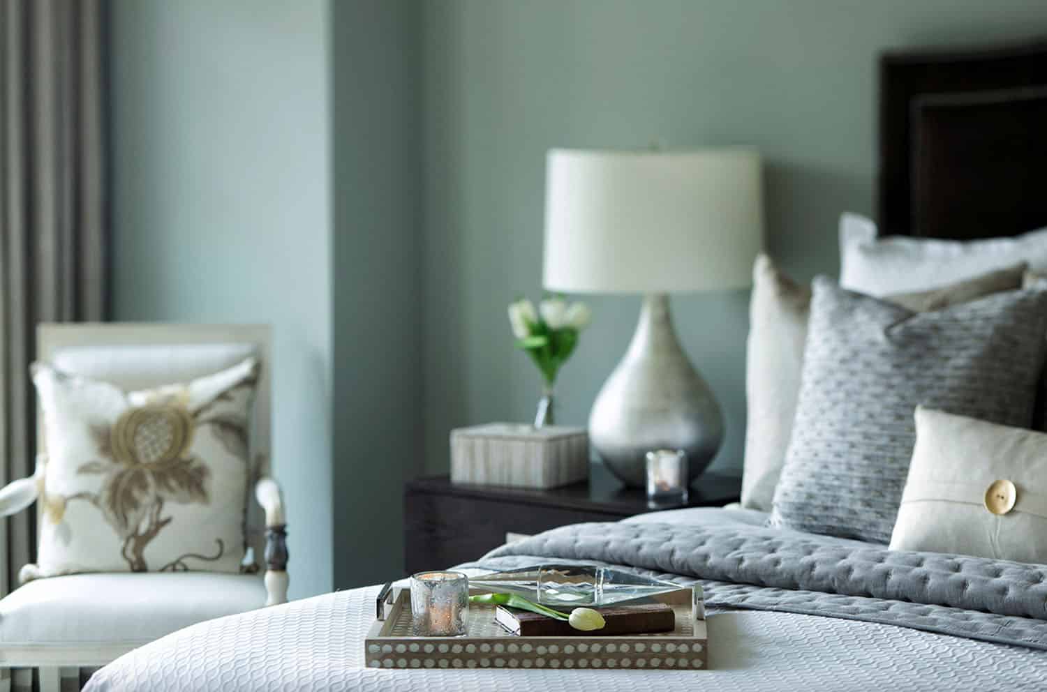 transitional-bedroom
