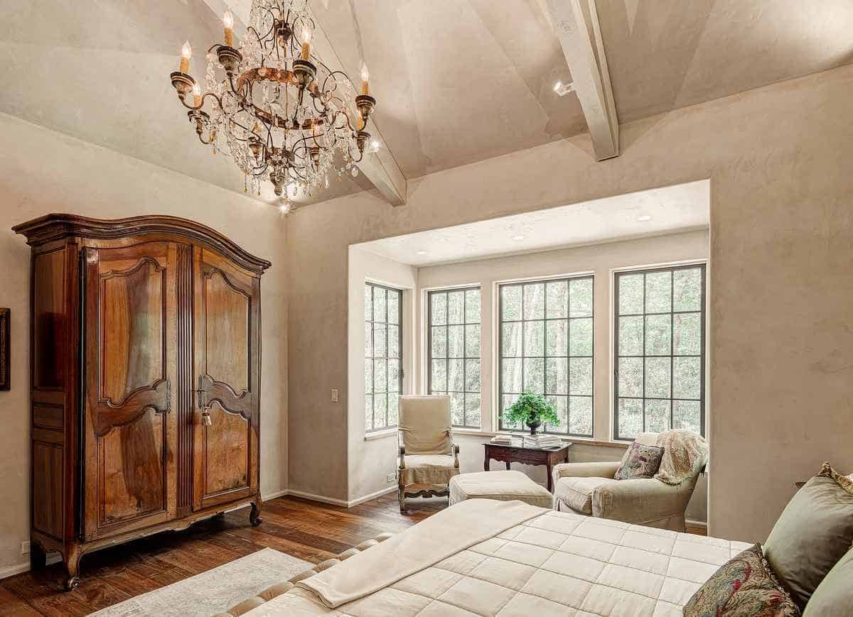 french-country-bedroom