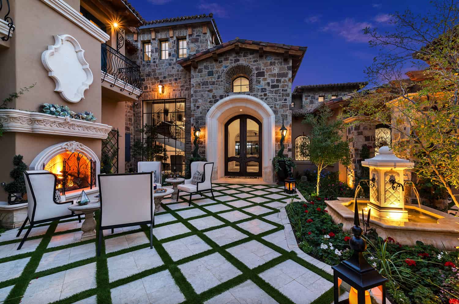 french-villa-front-courtyard