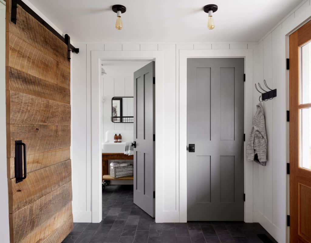 farmhouse-hall
