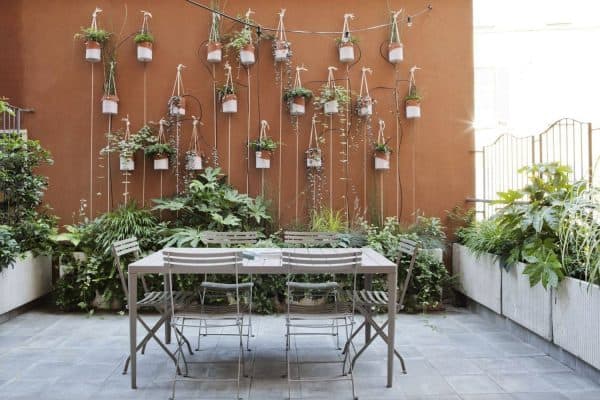 25 Incredible Outdoor Dining Spaces For Entertaining In Style