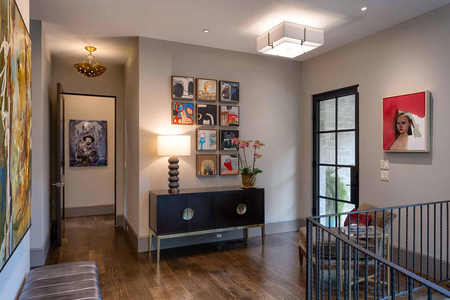 French-contemporary-home-entry