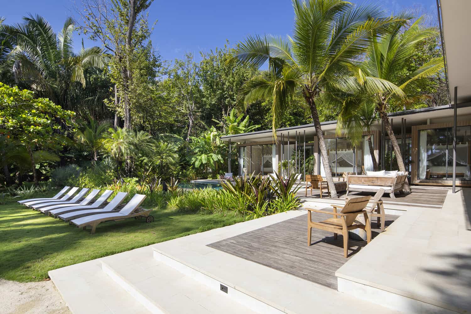 beach-house-patio-surrounded-by-jungle