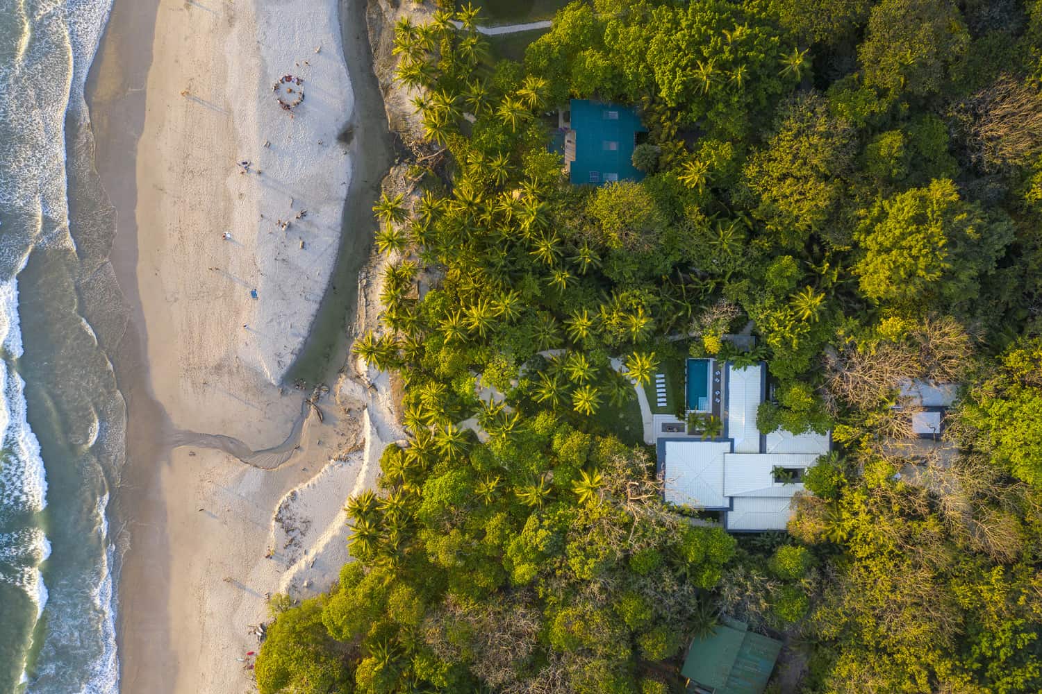 beach-house-aerial-view