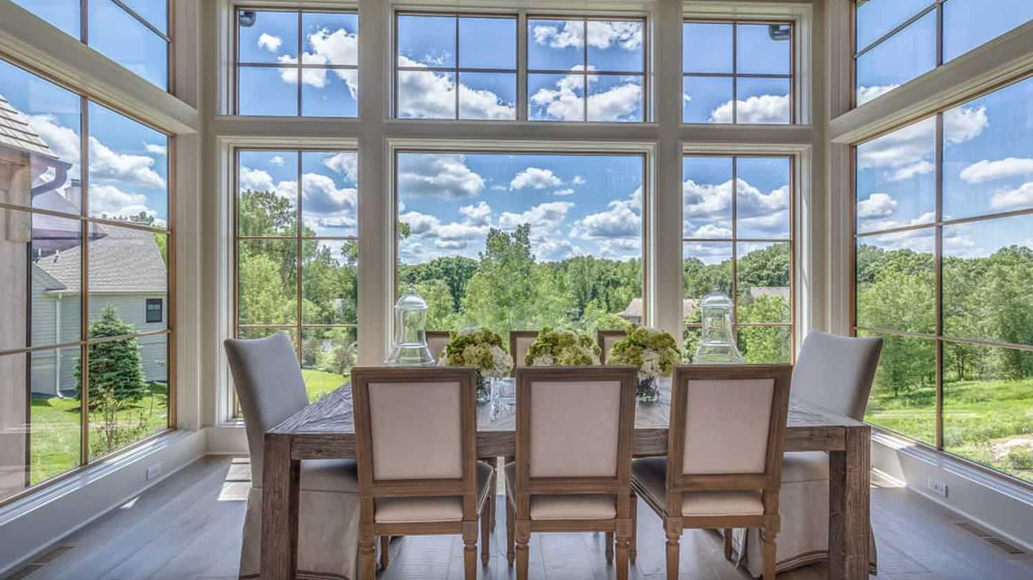 contemporary-dining-room