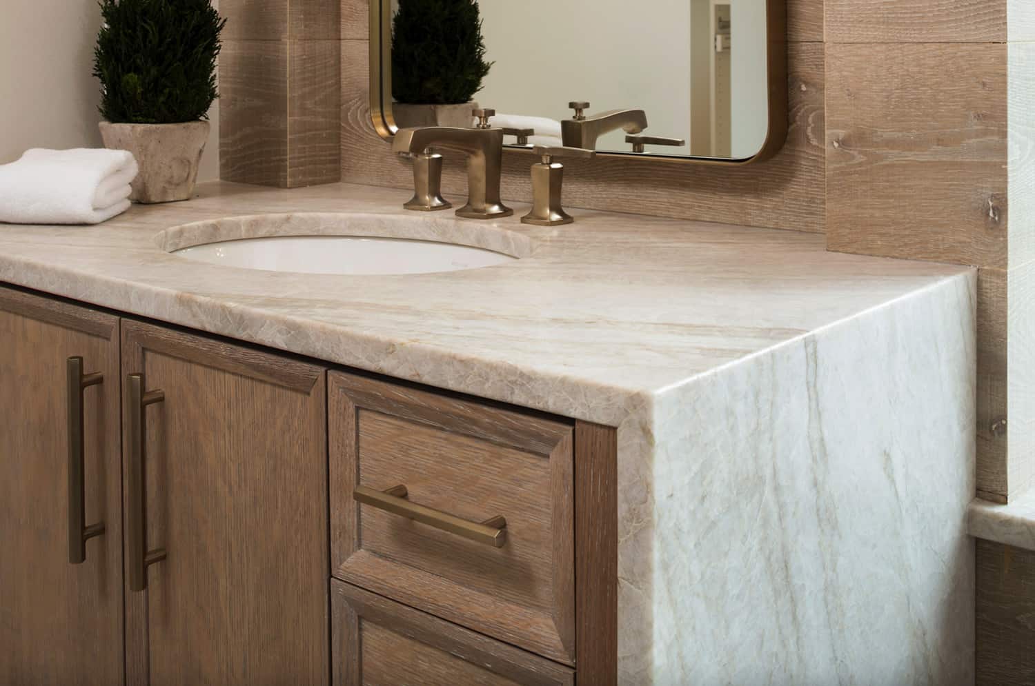 contemporary-bathroom