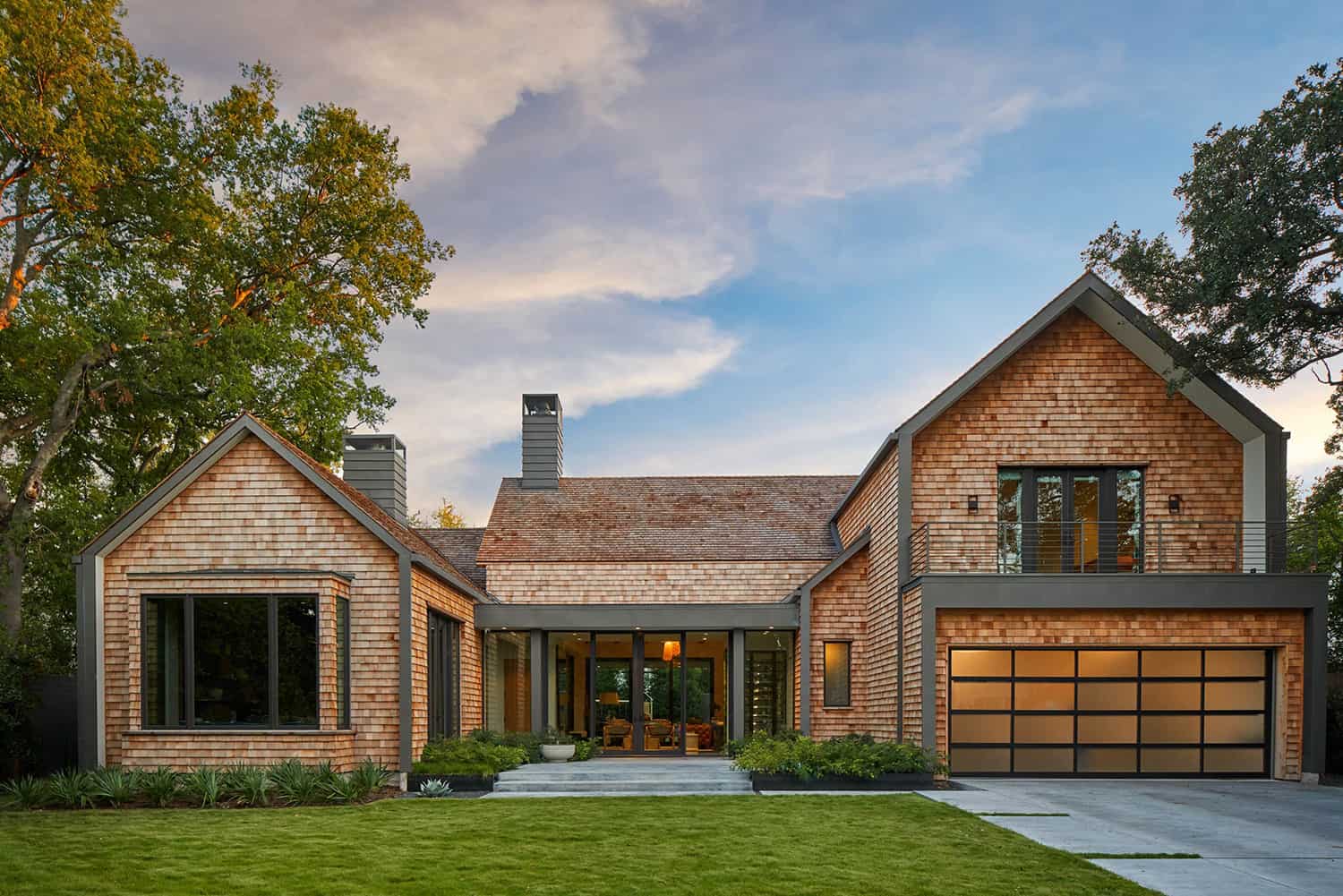 transitional-style-home-exterior