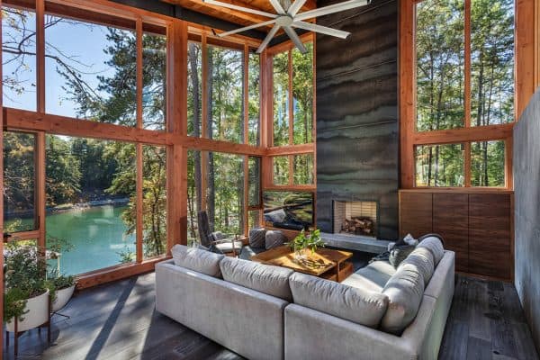 featured posts image for This astounding midcentury modern house soaks up views of Lake Keowee