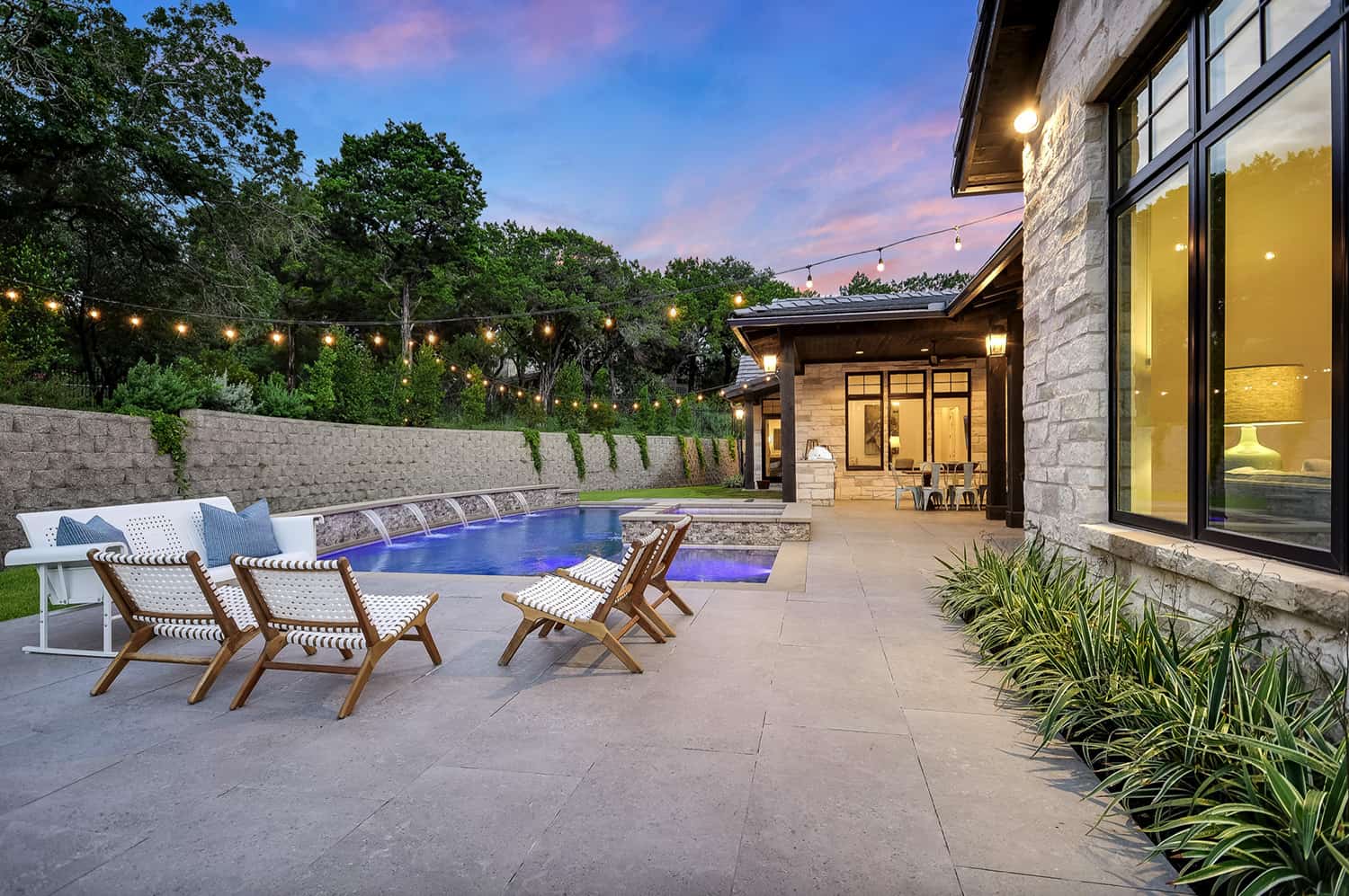 rustic-farmhouse-swimming-pool