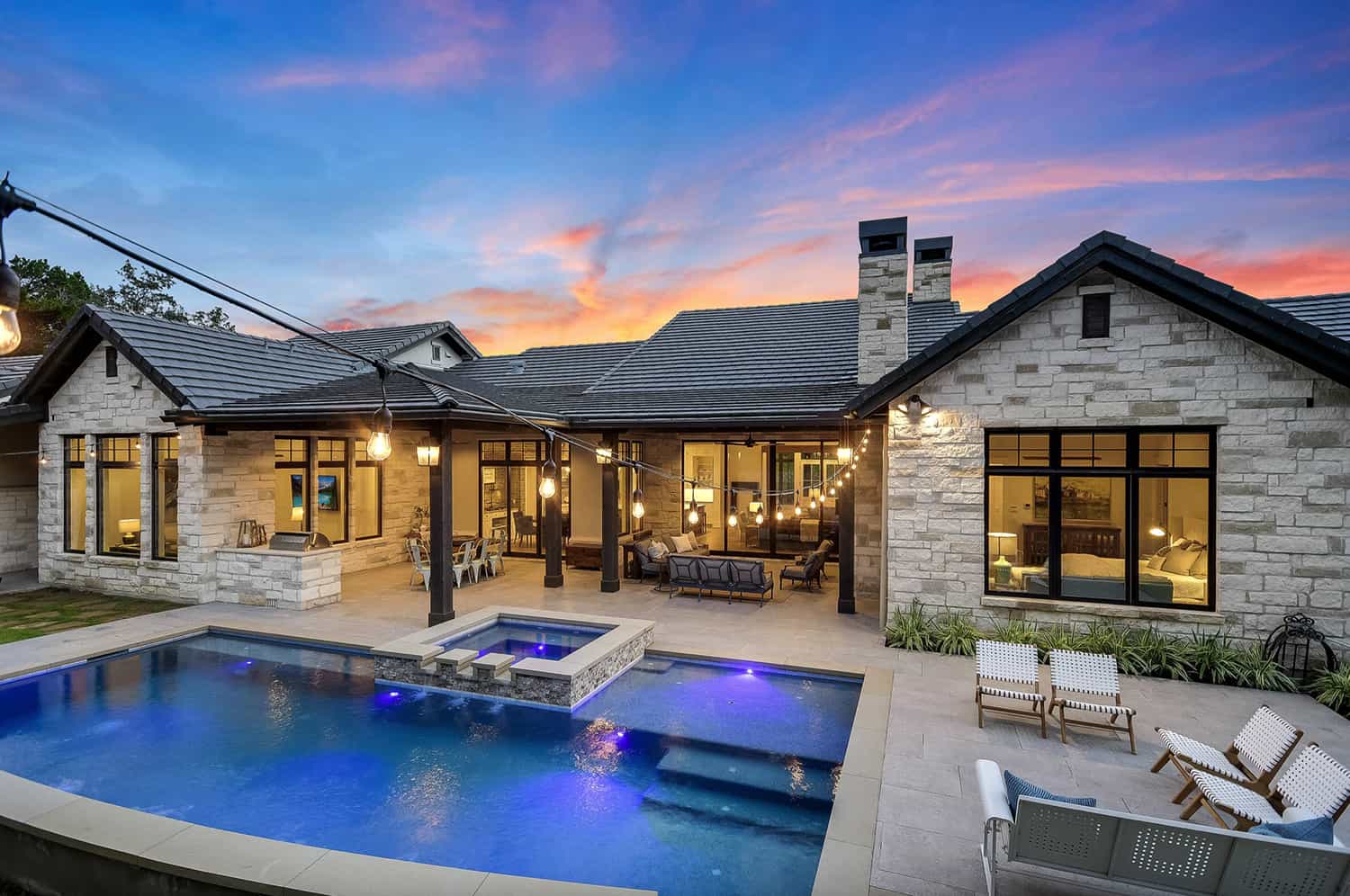rustic-farmhouse-swimming-pool