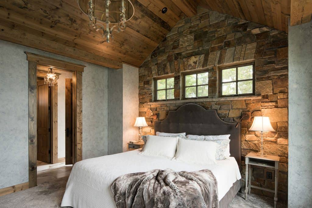 An absolutely stunning mountain-inspired lake house retreat in Minnesota