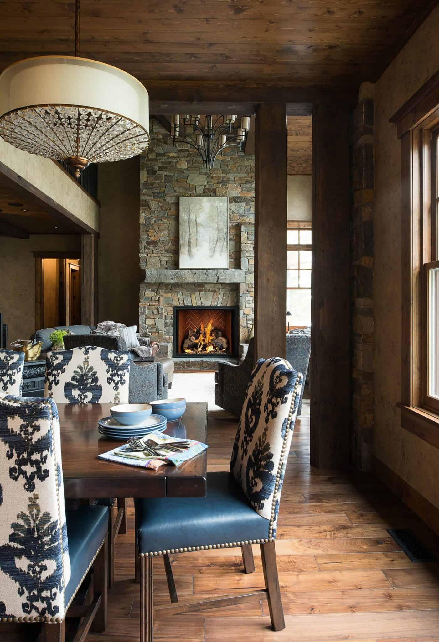 An absolutely stunning mountain-inspired lake house retreat in Minnesota