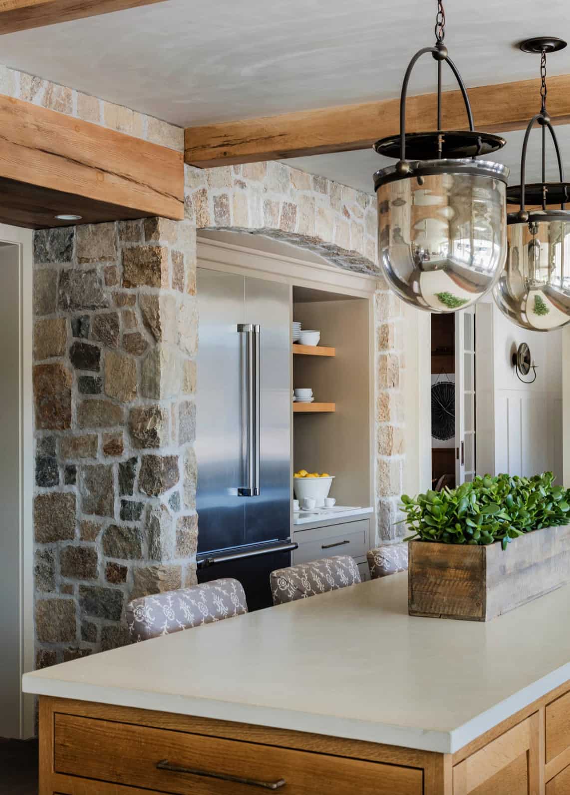 rustic-stone-wall-kitchen