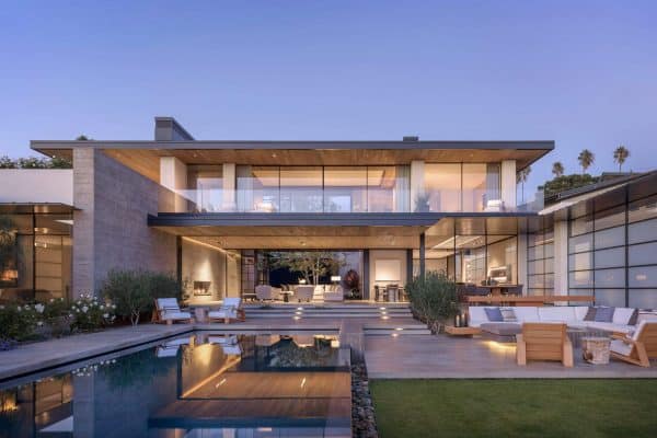 featured posts image for Stunning oceanfront home in La Jolla designed for indoor-outdoor living