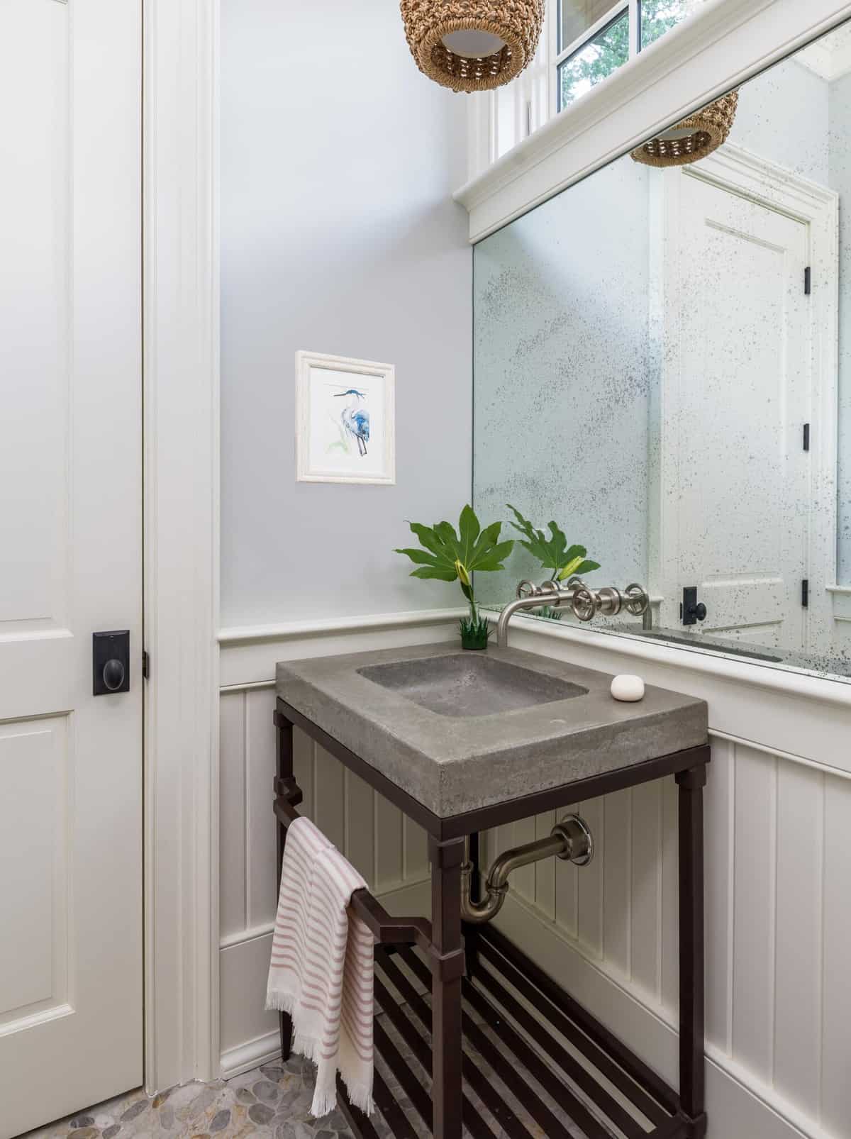 coastal-style-bathroom