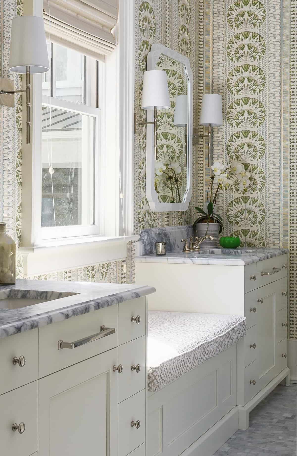 coastal-style-bathroom