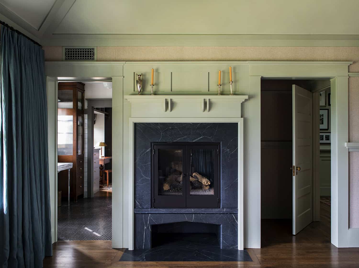 craftsman-bedroom