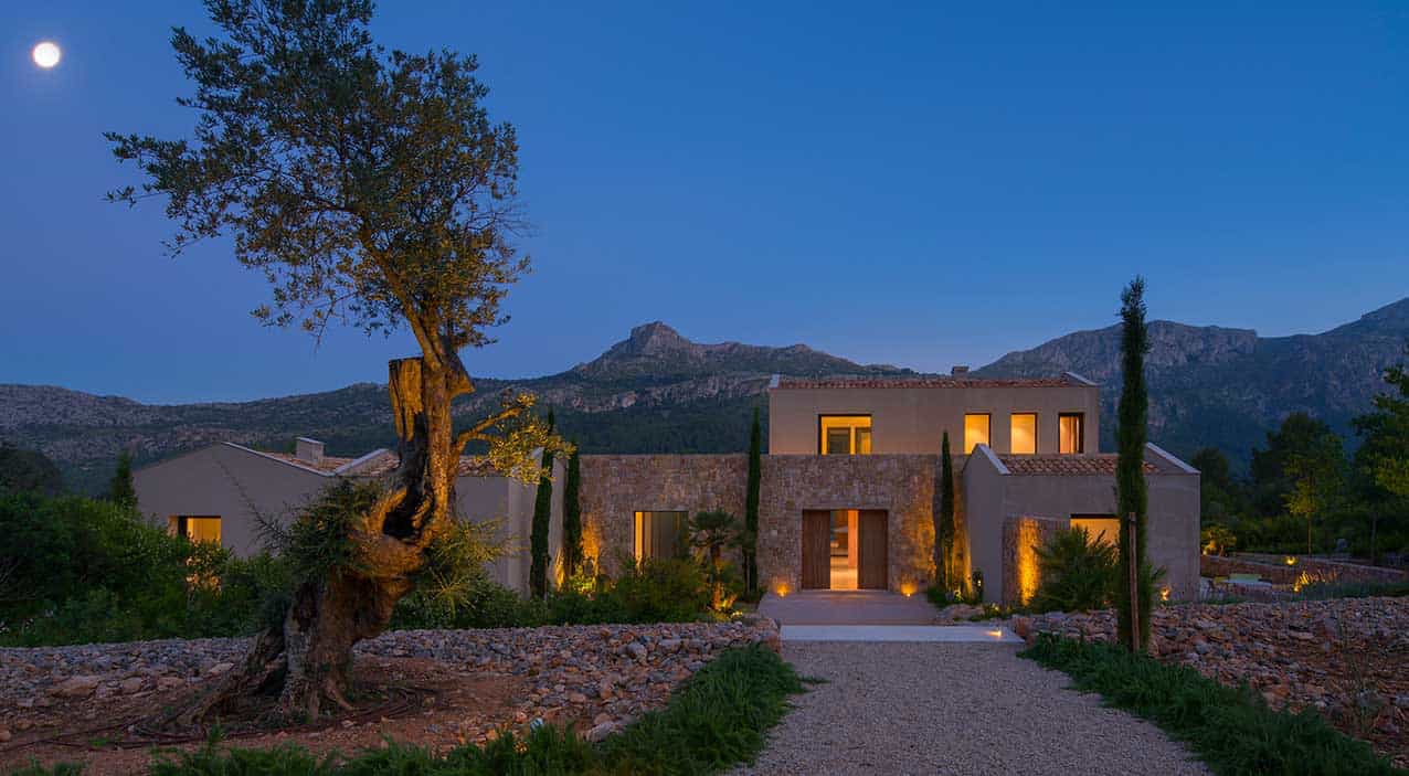 mediterranean-style-home-exterior
