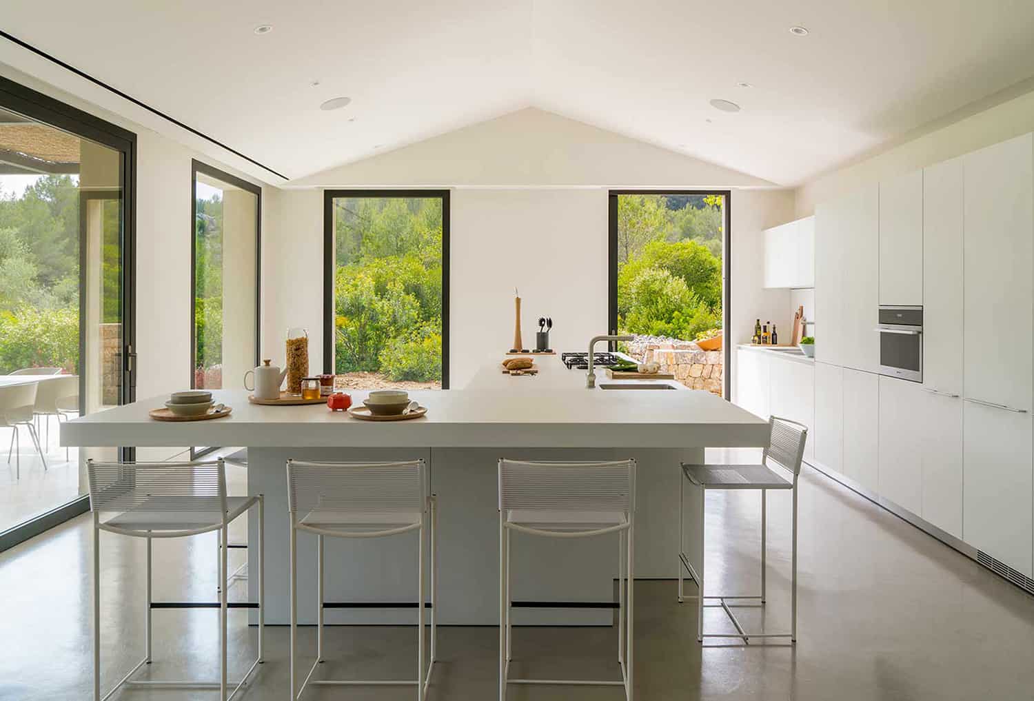 mediterranean-style-kitchen