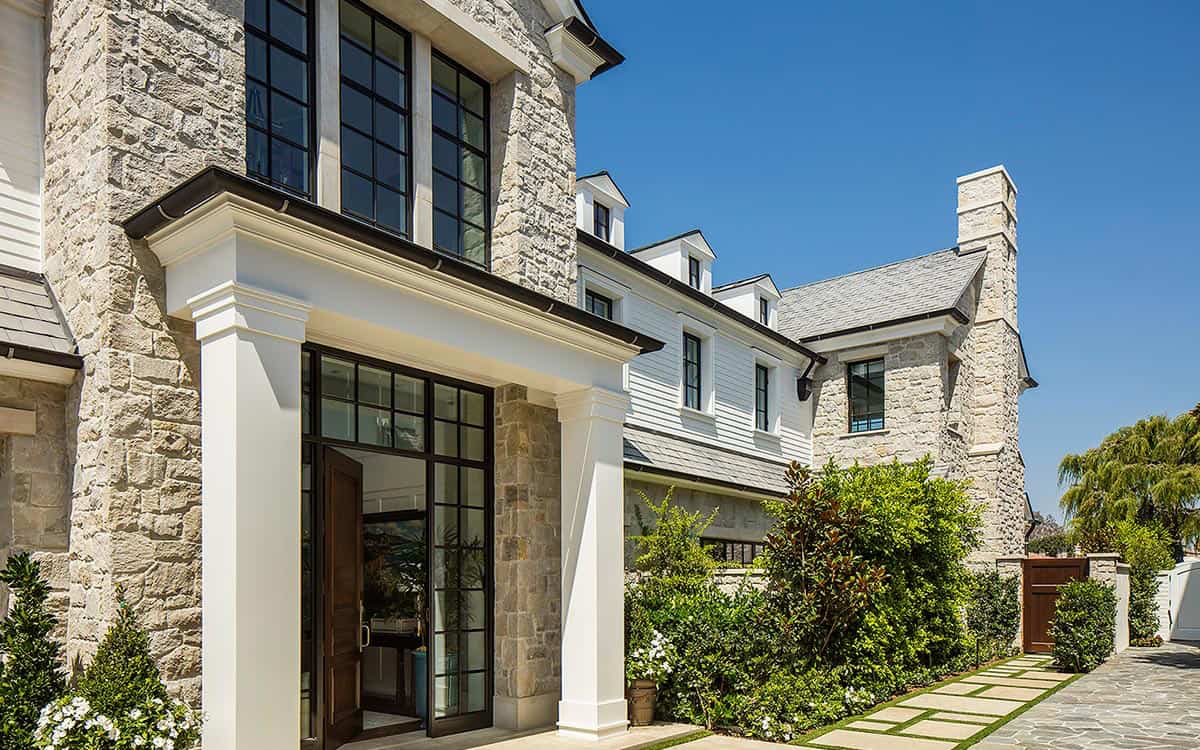traditional-beach-house-exterior