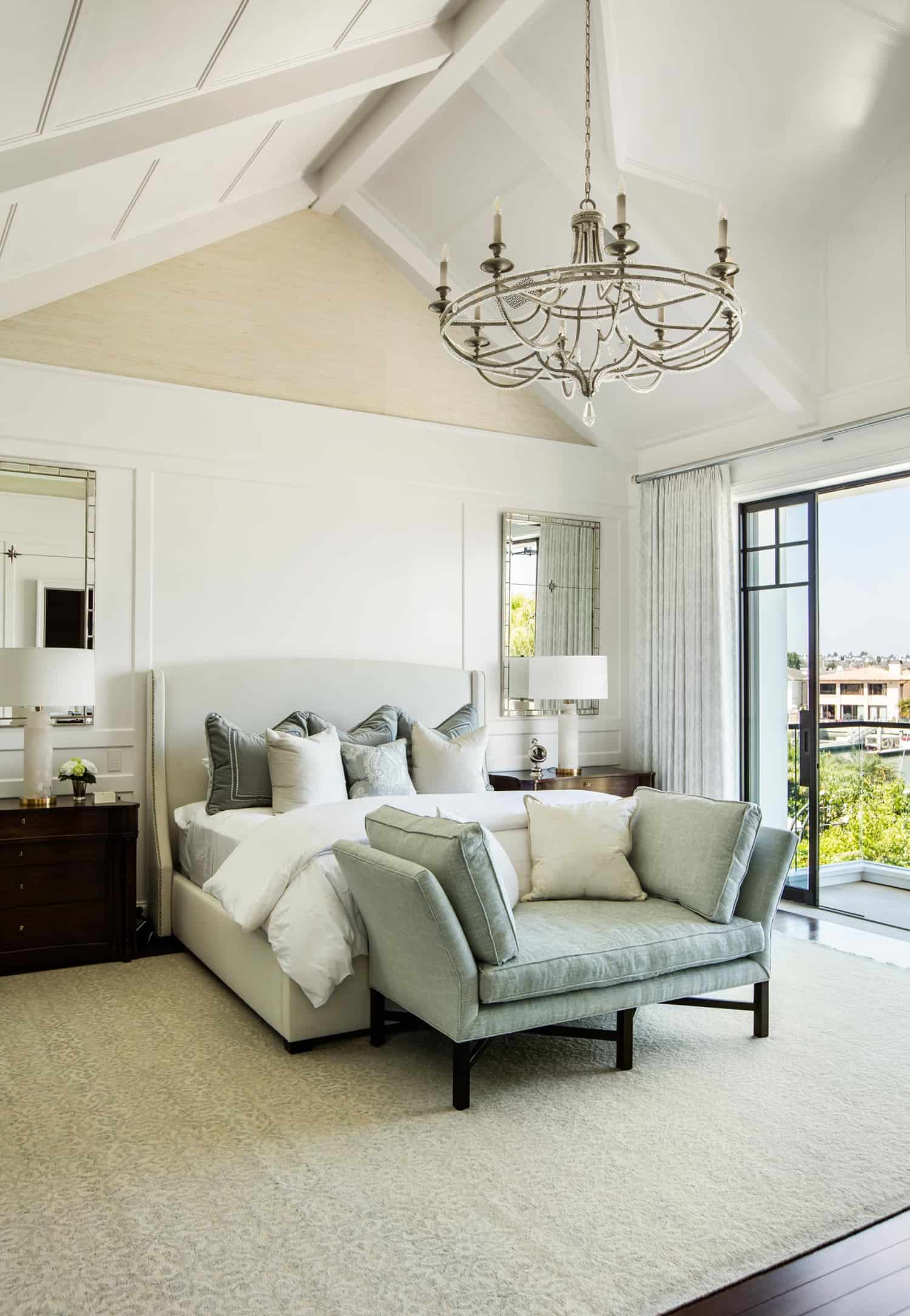 traditional-bedroom