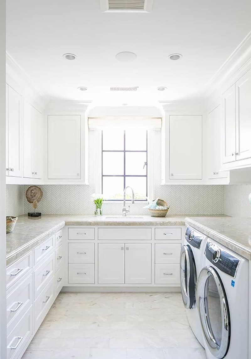 traditional-laundry-room