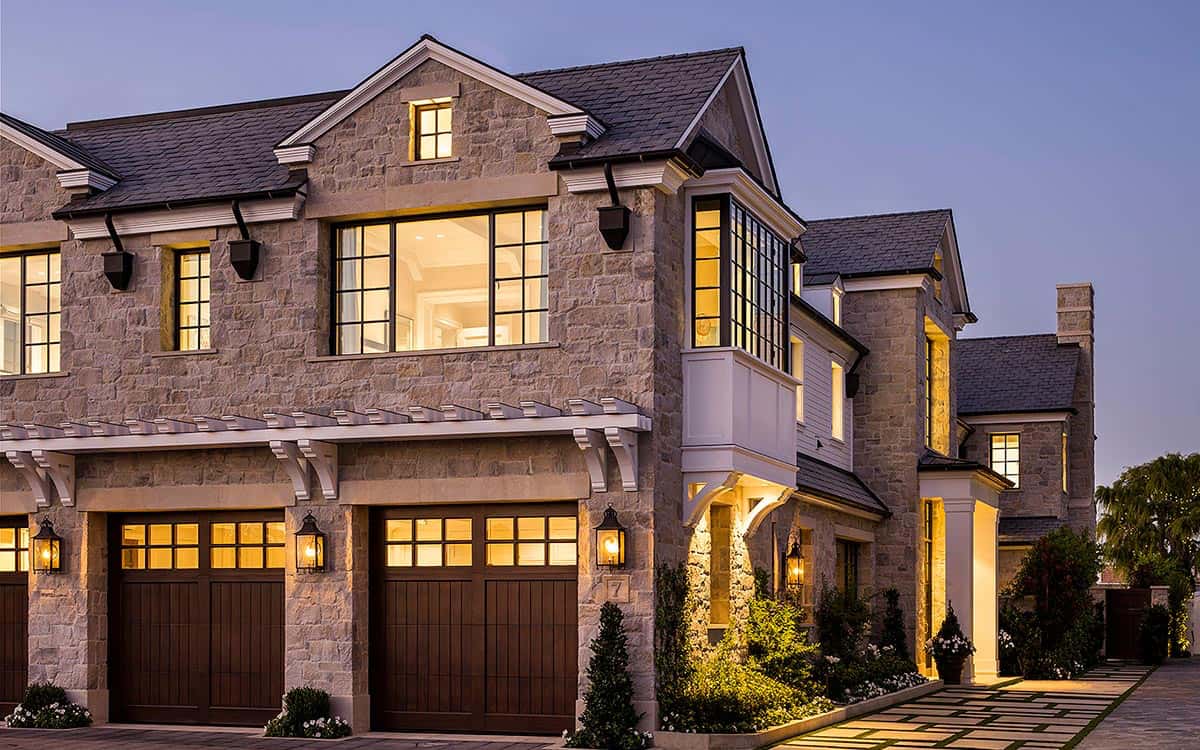 traditional-beach-house-exterior