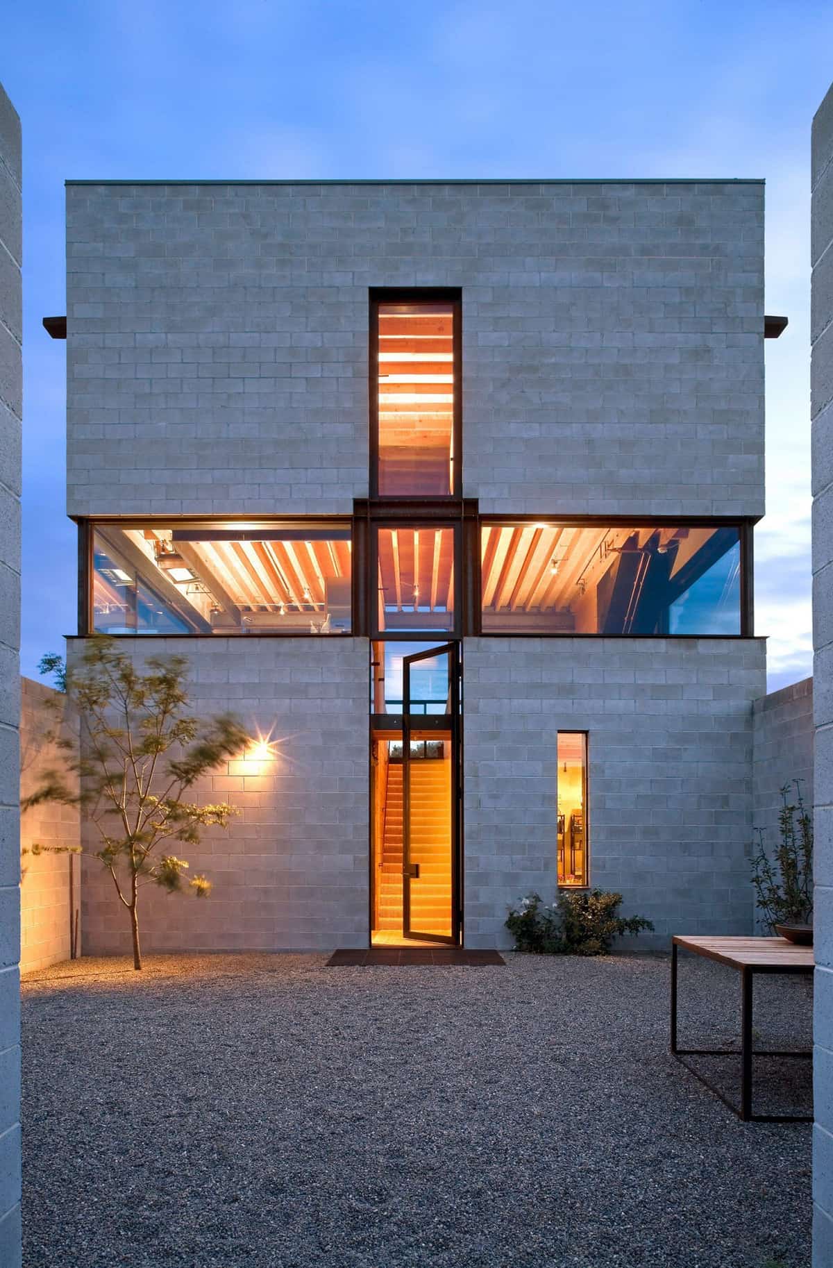 desert-home-exterior