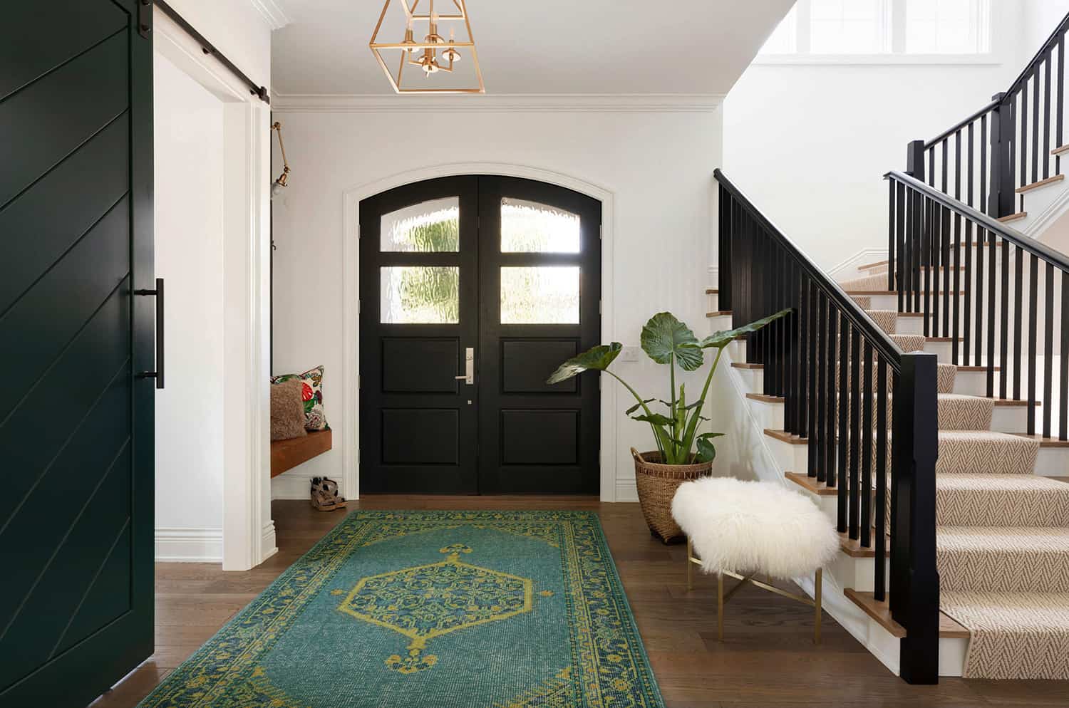 coastal-cottage-style-entry