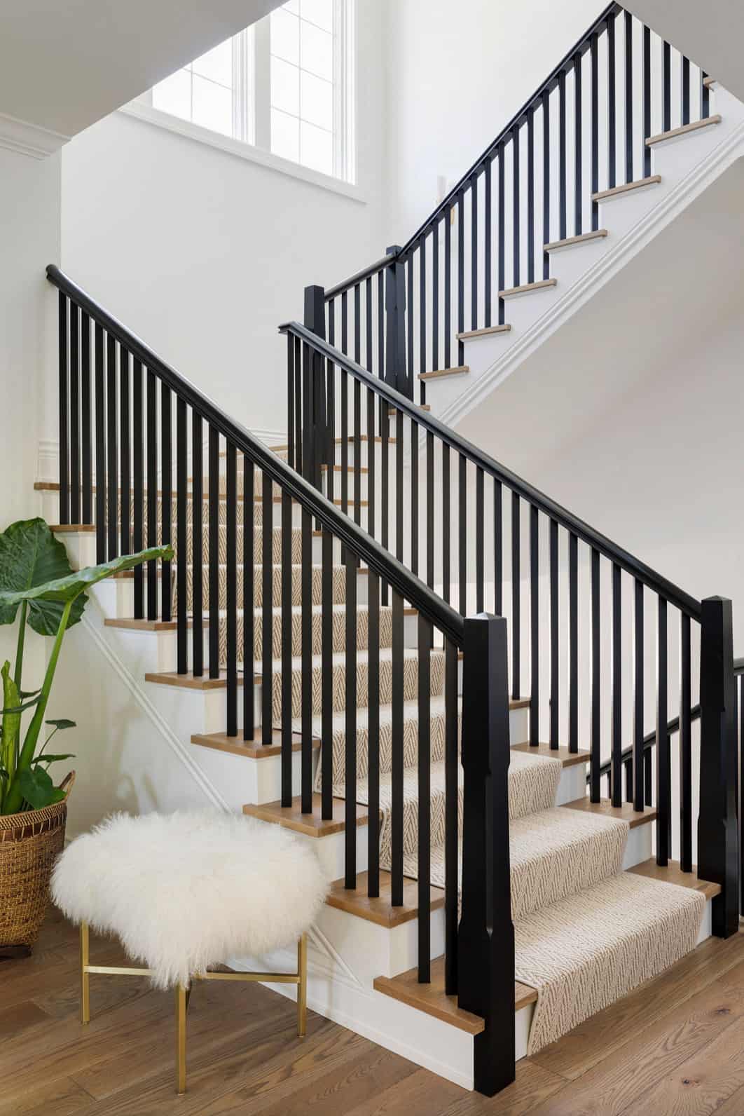 beach-style-staircase