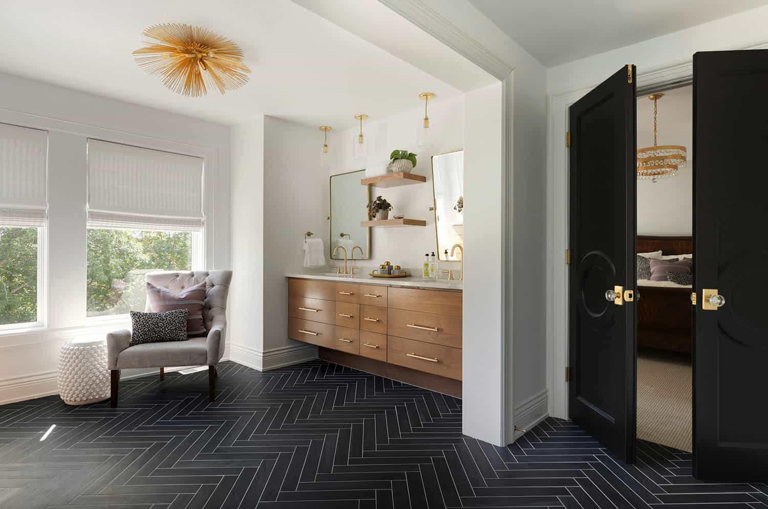 beach-style-bathroom