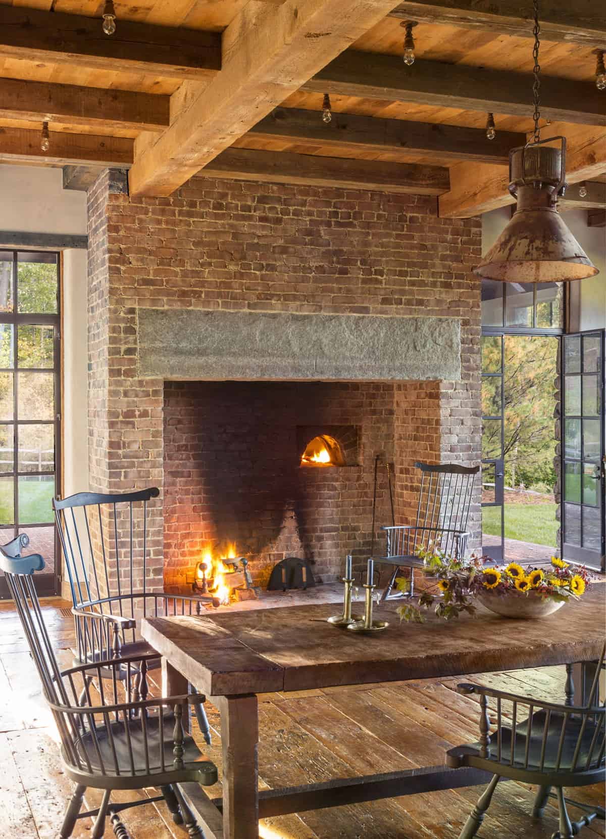 traditional-dining-room