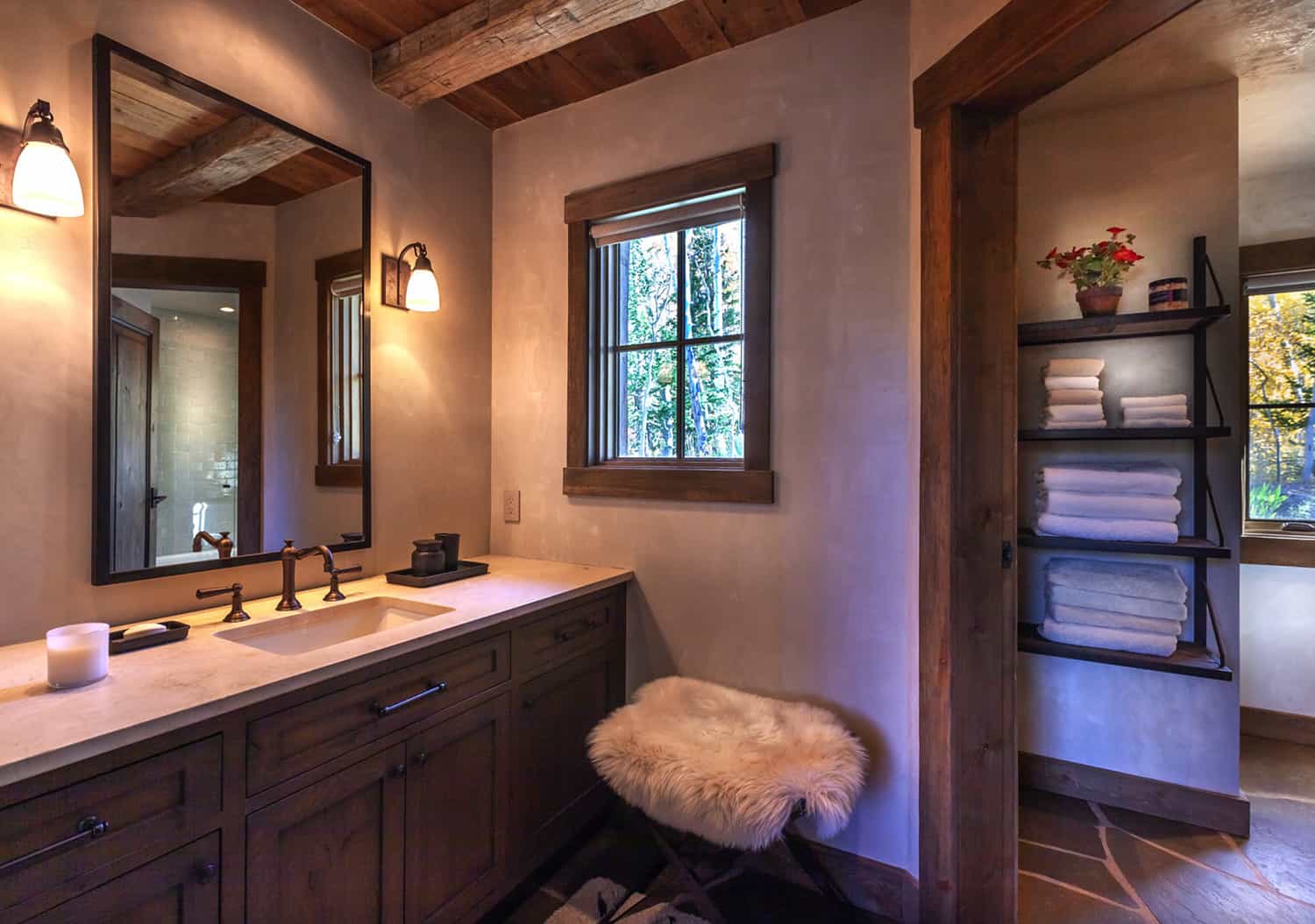 rustic-bathroom