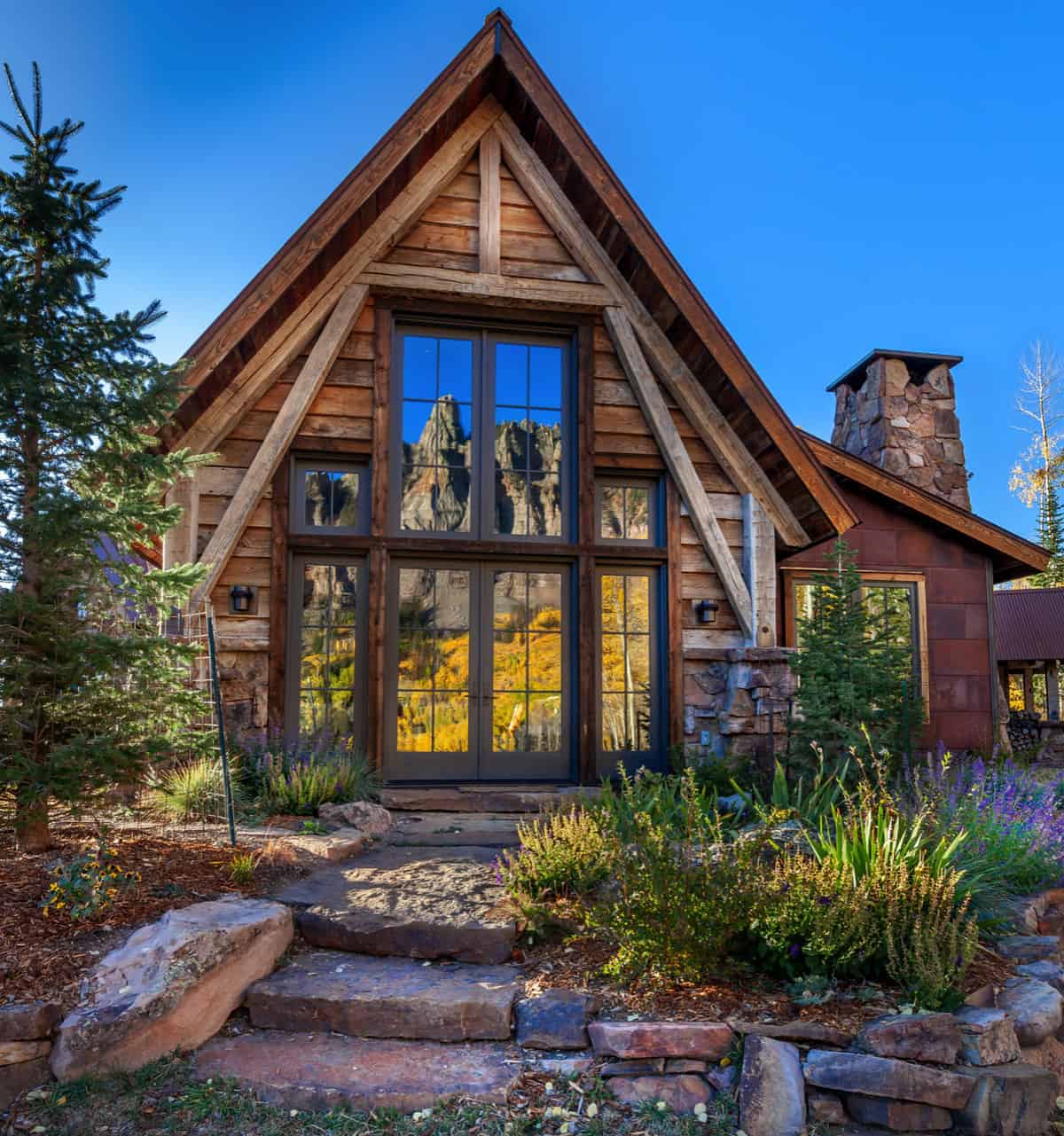 cabin-rustic-exterior