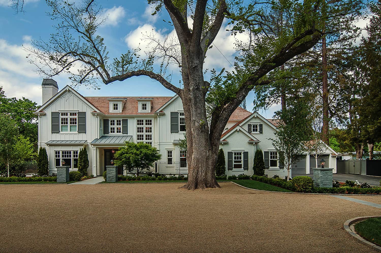 modern-farmhouse-exterior