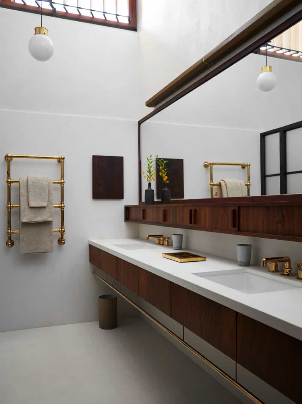 modern-scandinavian-bathroom