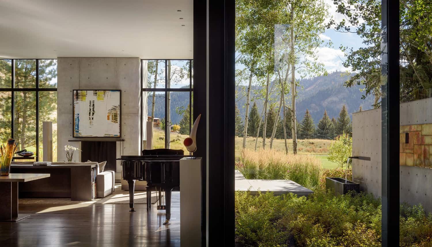 mountain-contemporary-living-room
