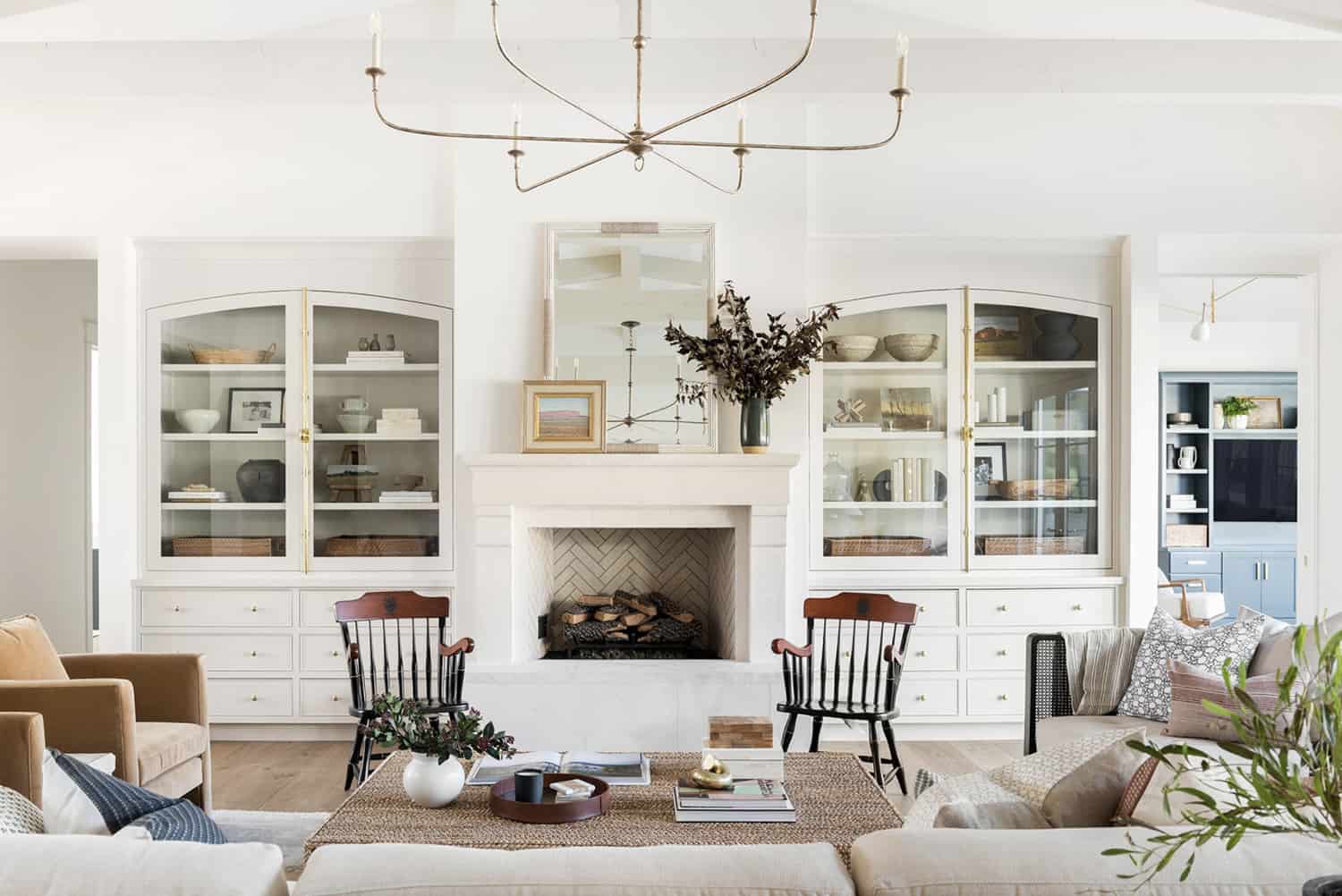 farmhouse-style-living-room