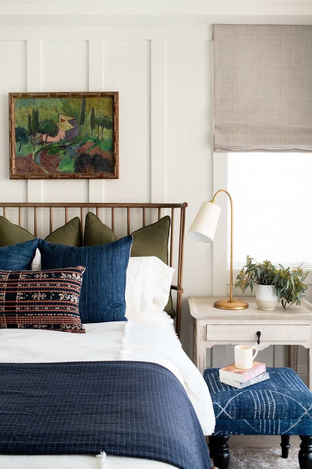 beach-style-bedroom