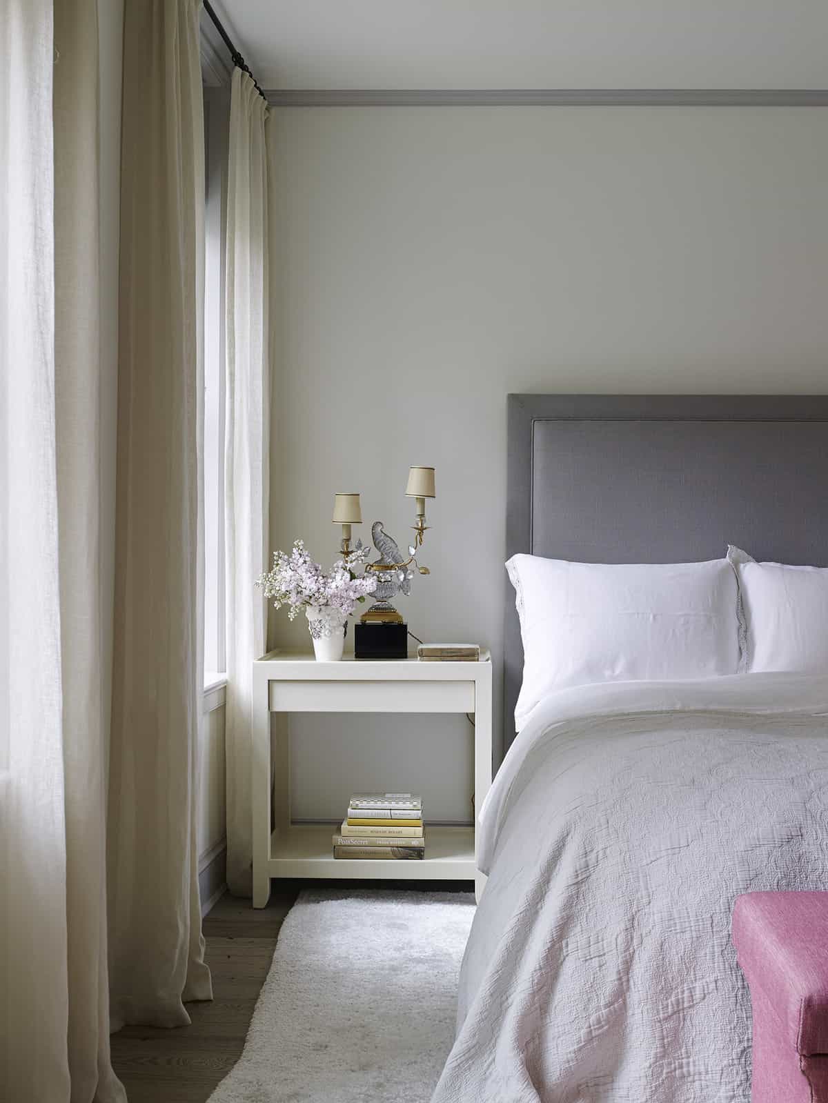 contemporary-bedroom