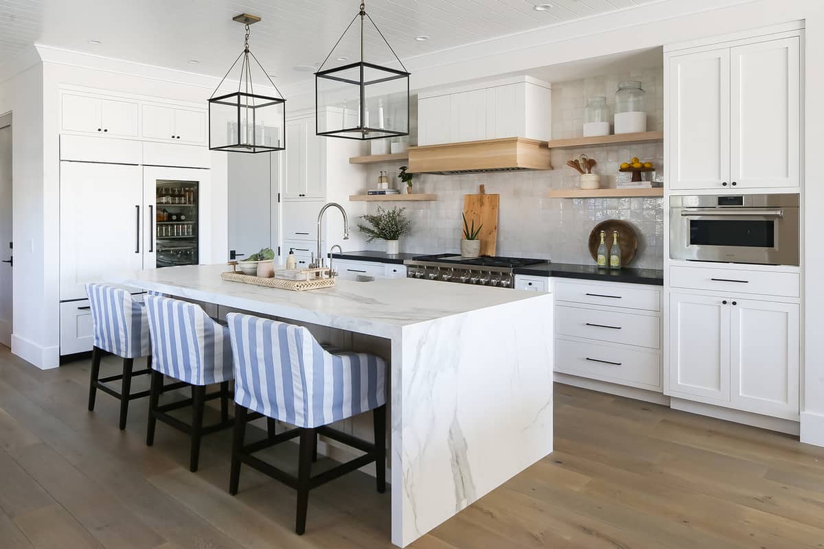 beach-style-kitchen