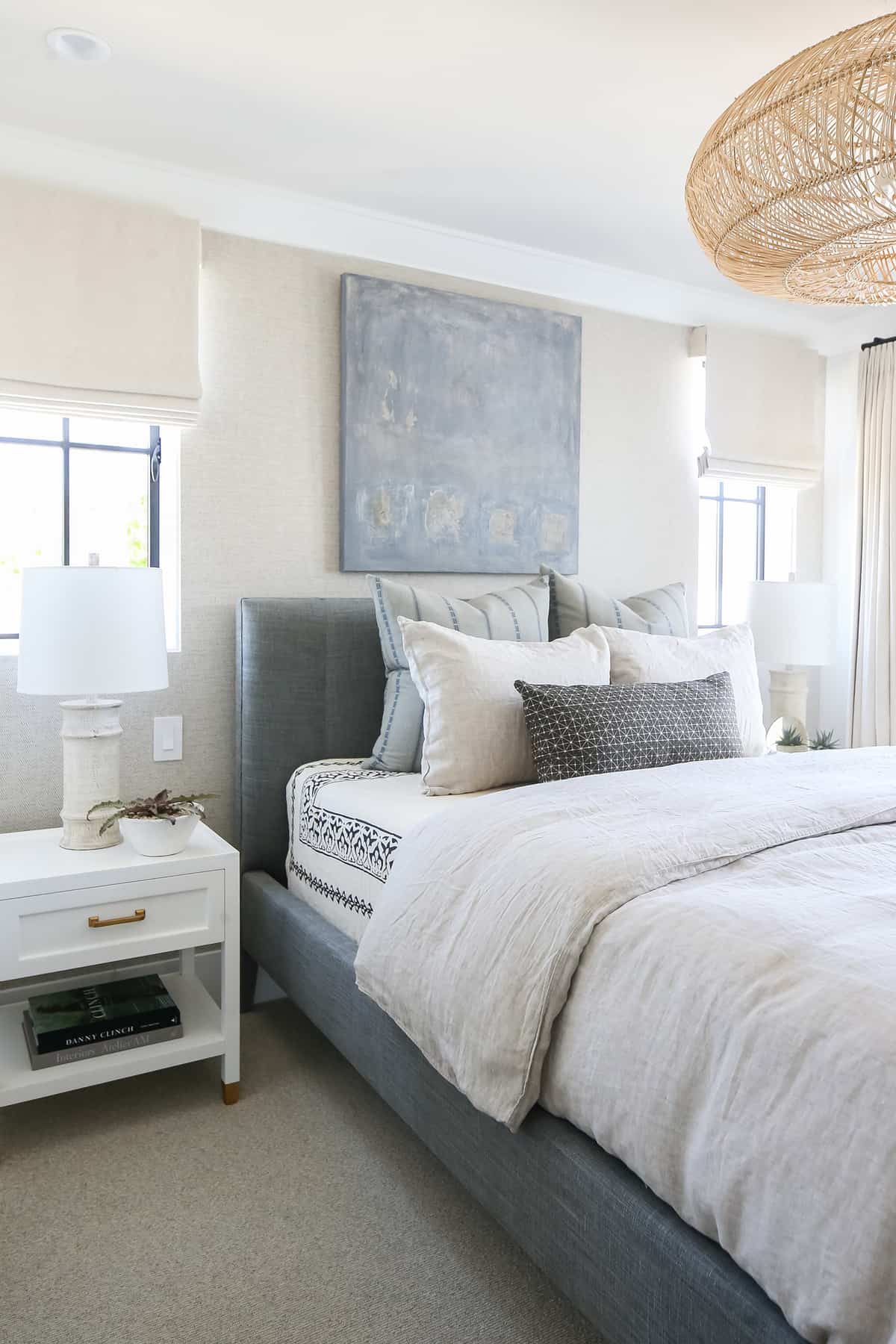 beach-style-bedroom